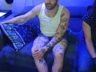 cloudycuddler's Live Sex Cam Show