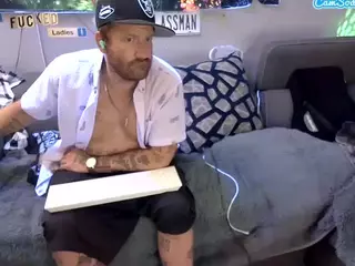 cloudycuddler's Live Sex Cam Show