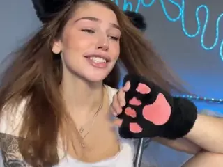 AnnaSixT's Live Sex Cam Show