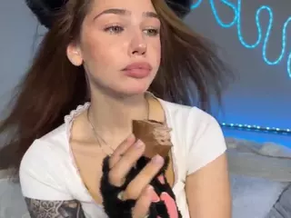 AnnaSixT's Live Sex Cam Show