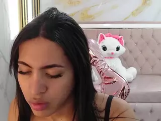 Clara-Evans-S's Live Sex Cam Show