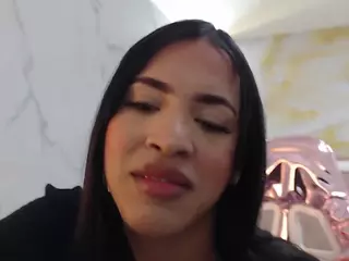 Clara-Evans-S's Live Sex Cam Show