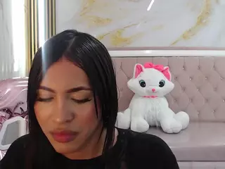 Clara-Evans-S's Live Sex Cam Show