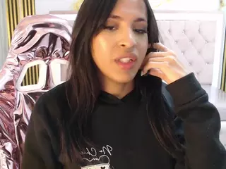 Clara-Evans-S's Live Sex Cam Show
