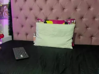 kendall-star1's Live Sex Cam Show
