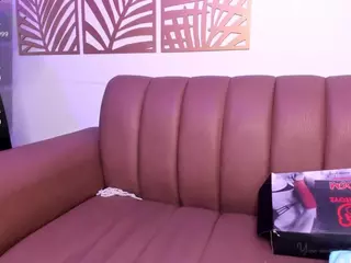 ReginaMills's Live Sex Cam Show