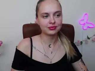 KhaleesiMoon's Live Sex Cam Show
