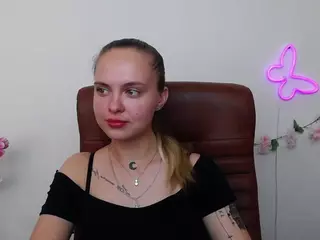 KhaleesiMoon's Live Sex Cam Show