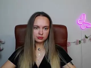 KhaleesiMoon's Live Sex Cam Show