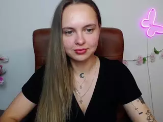 KhaleesiMoon's Live Sex Cam Show