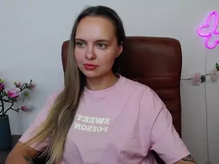 KhaleesiMoon's Live Sex Cam Show