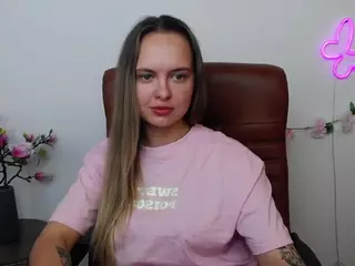 KhaleesiMoon's Live Sex Cam Show