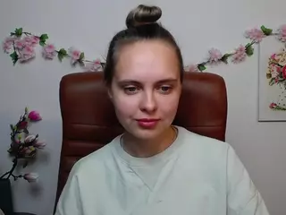 KhaleesiMoon's Live Sex Cam Show