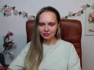 KhaleesiMoon's Live Sex Cam Show