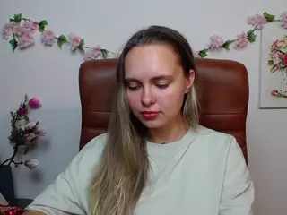 KhaleesiMoon's Live Sex Cam Show