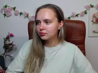 KhaleesiMoon's Live Sex Cam Show