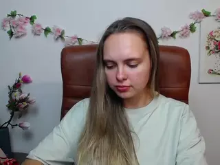 KhaleesiMoon's Live Sex Cam Show