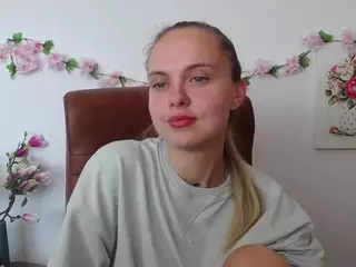 KhaleesiMoon's Live Sex Cam Show
