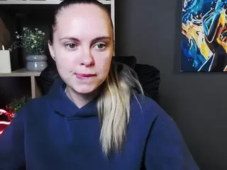 KhaleesiMoon's Live Sex Cam Show