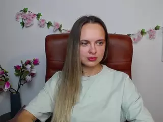KhaleesiMoon's Live Sex Cam Show