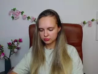 KhaleesiMoon's Live Sex Cam Show