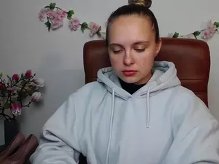 KhaleesiMoon's Live Sex Cam Show