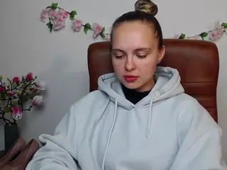 KhaleesiMoon's Live Sex Cam Show