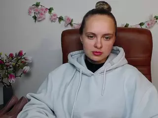 KhaleesiMoon's Live Sex Cam Show