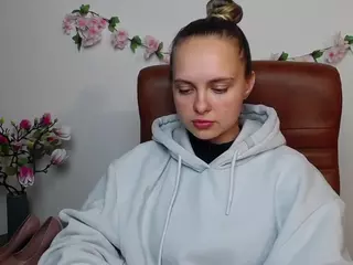 KhaleesiMoon's Live Sex Cam Show