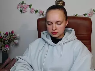 KhaleesiMoon's Live Sex Cam Show