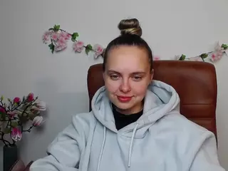 KhaleesiMoon's Live Sex Cam Show