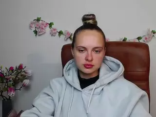 KhaleesiMoon's Live Sex Cam Show