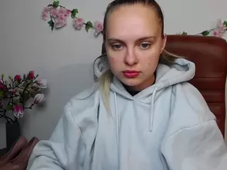KhaleesiMoon's Live Sex Cam Show