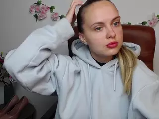KhaleesiMoon's Live Sex Cam Show