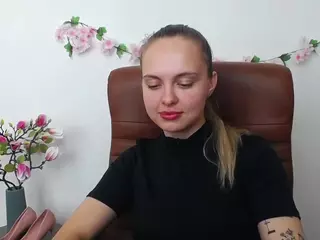 KhaleesiMoon's Live Sex Cam Show