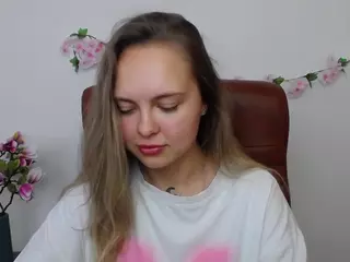 KhaleesiMoon's Live Sex Cam Show