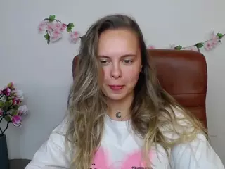 KhaleesiMoon's Live Sex Cam Show