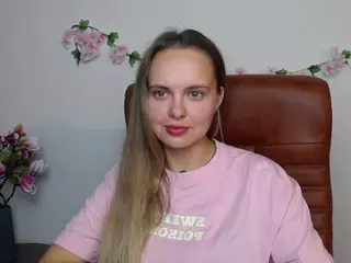 KhaleesiMoon's Live Sex Cam Show