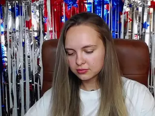 KhaleesiMoon's Live Sex Cam Show