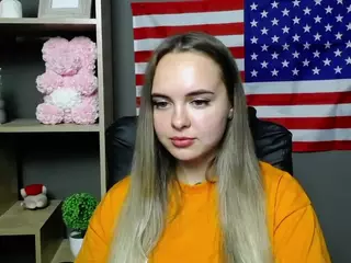 KhaleesiMoon's Live Sex Cam Show