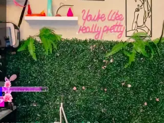 Dirty Girl Daisy's Live Sex Cam Show