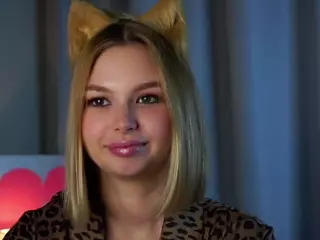 QuennaBready's Live Sex Cam Show