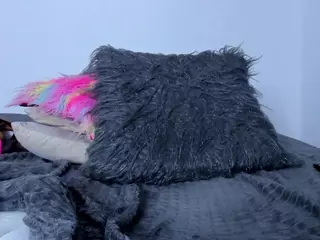 alana-111's Live Sex Cam Show