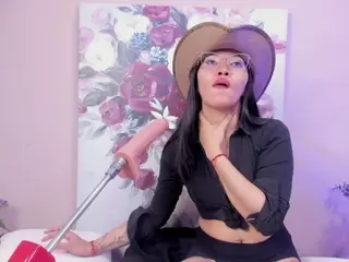Lucy Liiu's Live Sex Cam Show