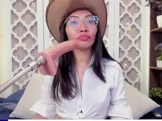 Lucy Liiu's Live Sex Cam Show