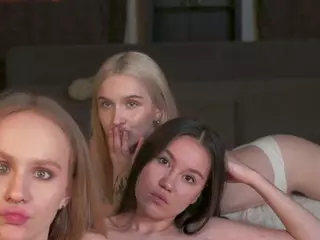 OttilieFinch's Live Sex Cam Show