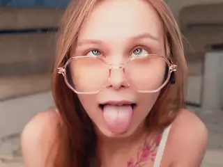 Elwyna's Live Sex Cam Show