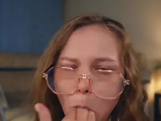 Elwyna's Live Sex Cam Show