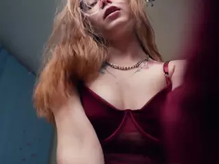 Elwyna's Live Sex Cam Show