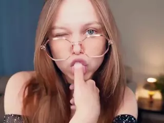 Elwyna's Live Sex Cam Show